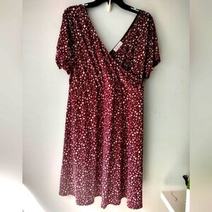 Keileigh Dark Red Floral V-Neck Dress Size 3X